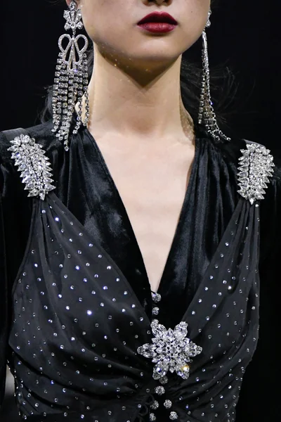 Look 23